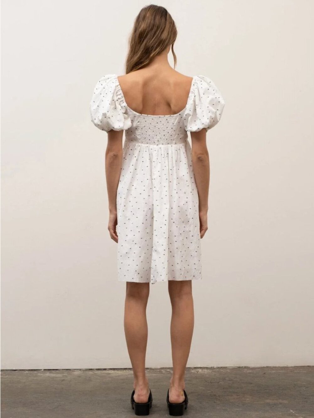 Moon River White Polka Dot Textured Puff Sleeve Mini Dress Size S - Picture 2 of 7